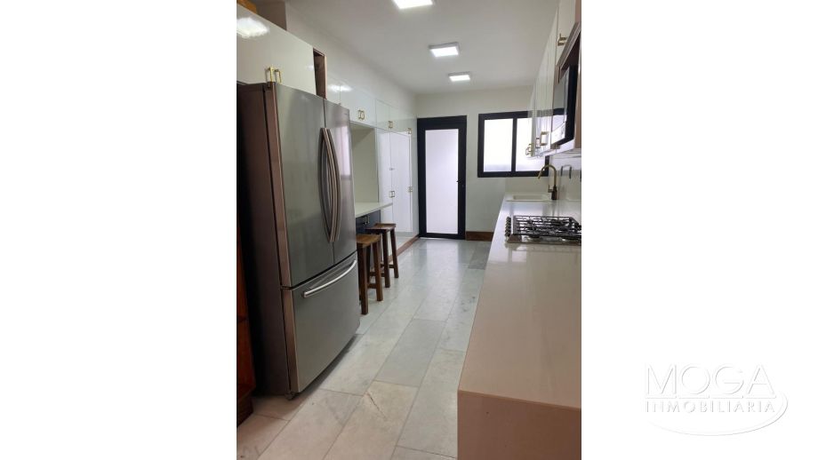 CUARTO DE LAVADO Y DE SERVICIO CON BAÑO