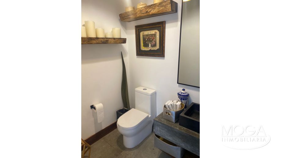 MEDIO BAÑO AREA SOCIAL